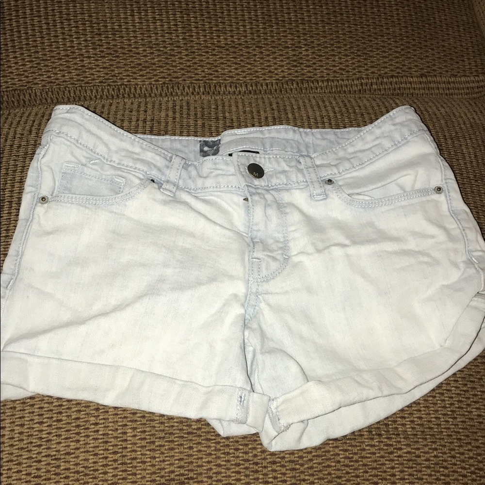 Very light wash shorts